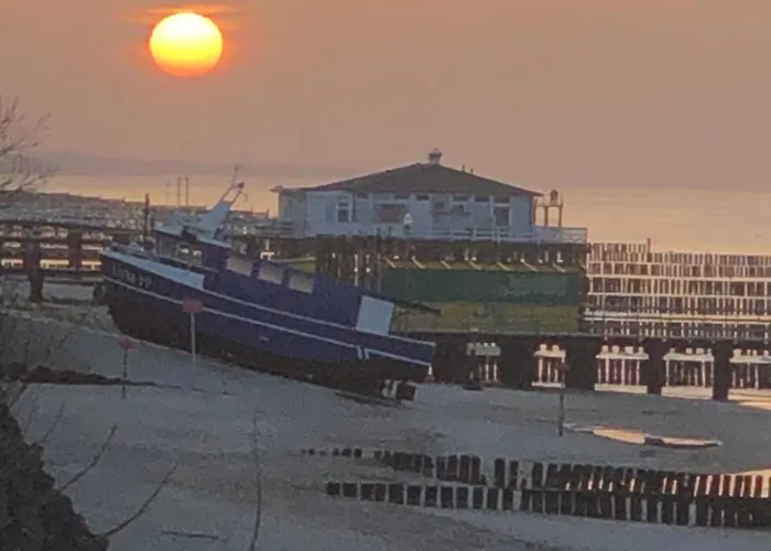 Lodge Staly Lad Ustronie Morskie